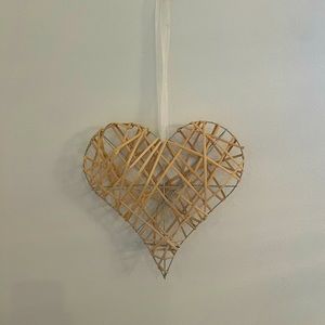 Set of 3 - Beautiful Wicker Hearts with pale pink sheer ribbon